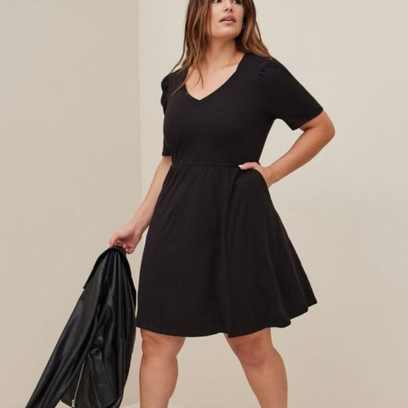 Torrid NEW! NWT Mini Slub Puff Sleeve Skater Dress - Picture 2 of 7
